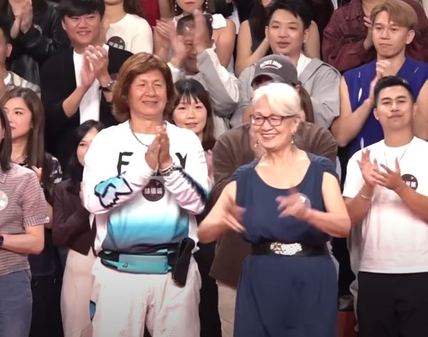 注与周星驰梁朝伟是同学儿子是前TVB演员麻将胡了app65岁前男星参加比赛惹关(图6) 注与周星驰梁朝伟是同学儿子是前TVB演员麻将胡了app65岁前男星参加比赛惹关(图6)