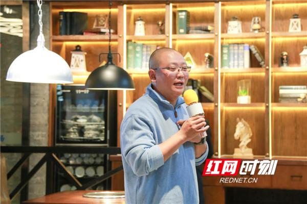 蘸料的“素颜”火锅等你来尝麻将胡了游戏快乐小羊:不(图2) 蘸料的“素颜”火锅等你来尝麻将胡了游戏快乐小羊:不(图2)