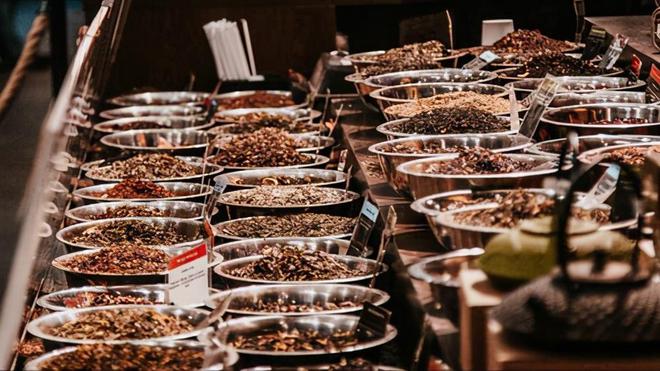 界的“老干爹”十三香为何现在不香了麻将胡了试玩卖爆39年的王守义调料(图2) 界的“老干爹”十三香为何现在不香了麻将胡了试玩卖爆39年的王守义调料(图2)