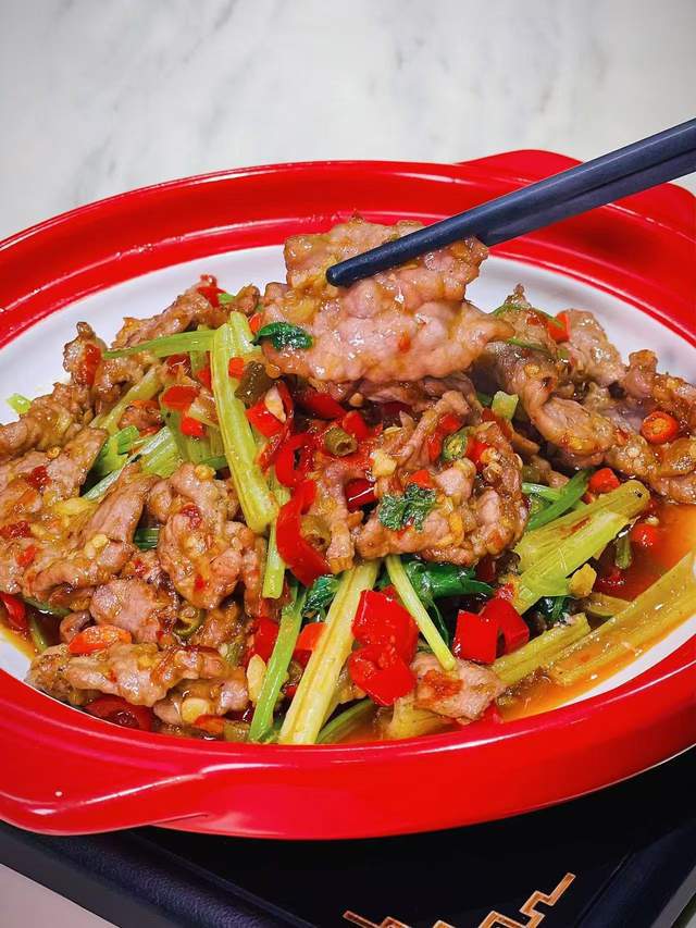 上市旨在引领郑州美食潮流麻将胡了好福记冬日新菜(图3)