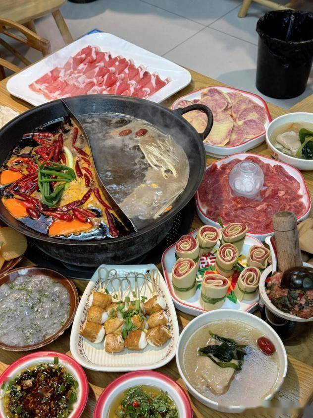 势：从回归本质到直播破圈老板必看生存指南麻将胡了试玩网站免费2025火锅业6大趋(图6)