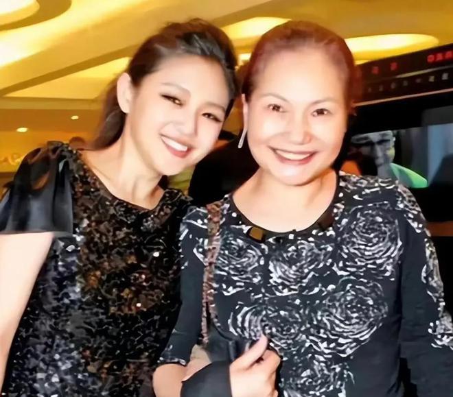 具俊晔合影真实关系引猜测好生活或将改变麻将胡了2游戏入口S妈返台后立马删除(图4) 具俊晔合影真实关系引猜测好生活或将改变麻将胡了2游戏入口S妈返台后立马删除(图4)