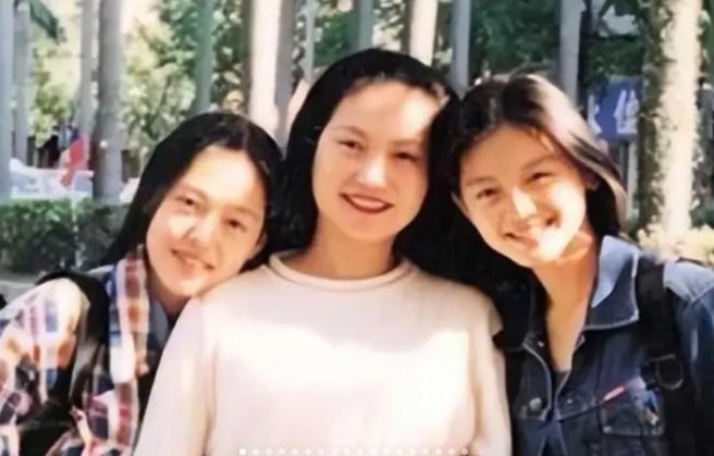 具俊晔合影真实关系引猜测好生活或将改变麻将胡了2游戏入口S妈返台后立马删除(图17) 具俊晔合影真实关系引猜测好生活或将改变麻将胡了2游戏入口S妈返台后立马删除(图17)