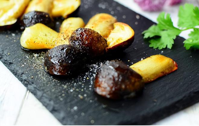 ”！肉质肥厚、香气独特且营养极高咋做好吃麻将胡了2模拟器试玩它被誉为“菌中之王(图3)