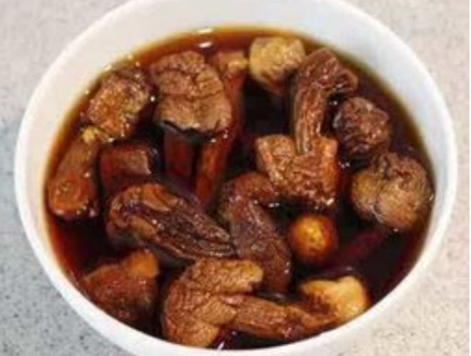 ”！肉质肥厚、香气独特且营养极高咋做好吃麻将胡了2模拟器试玩它被誉为“菌中之王(图4)